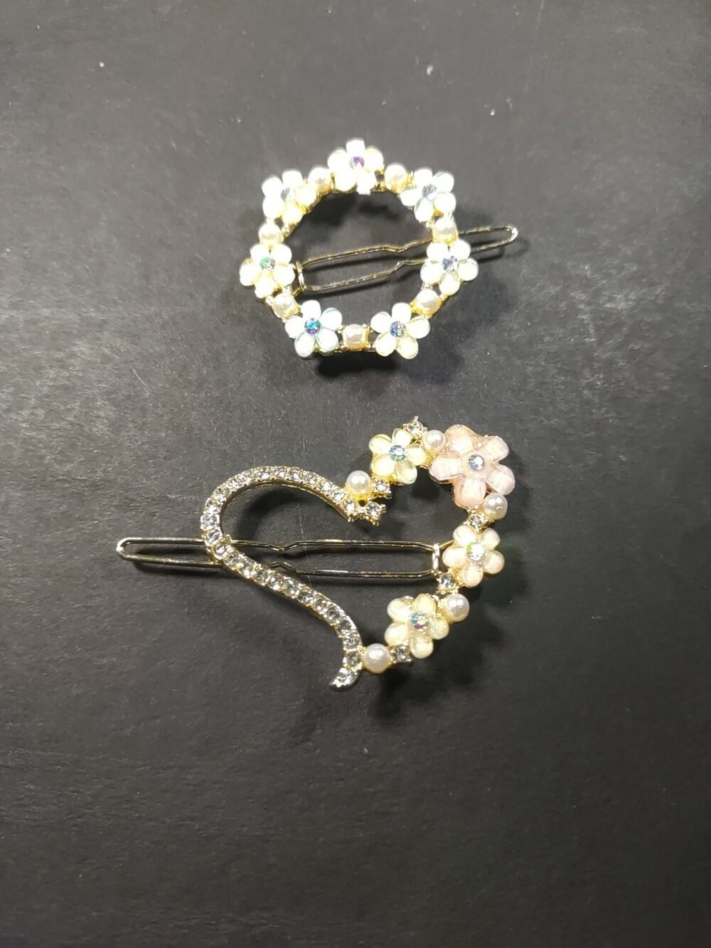 Set Of 2 Hair Barrettes Heart Circle Pink Green Floral Rhinestone